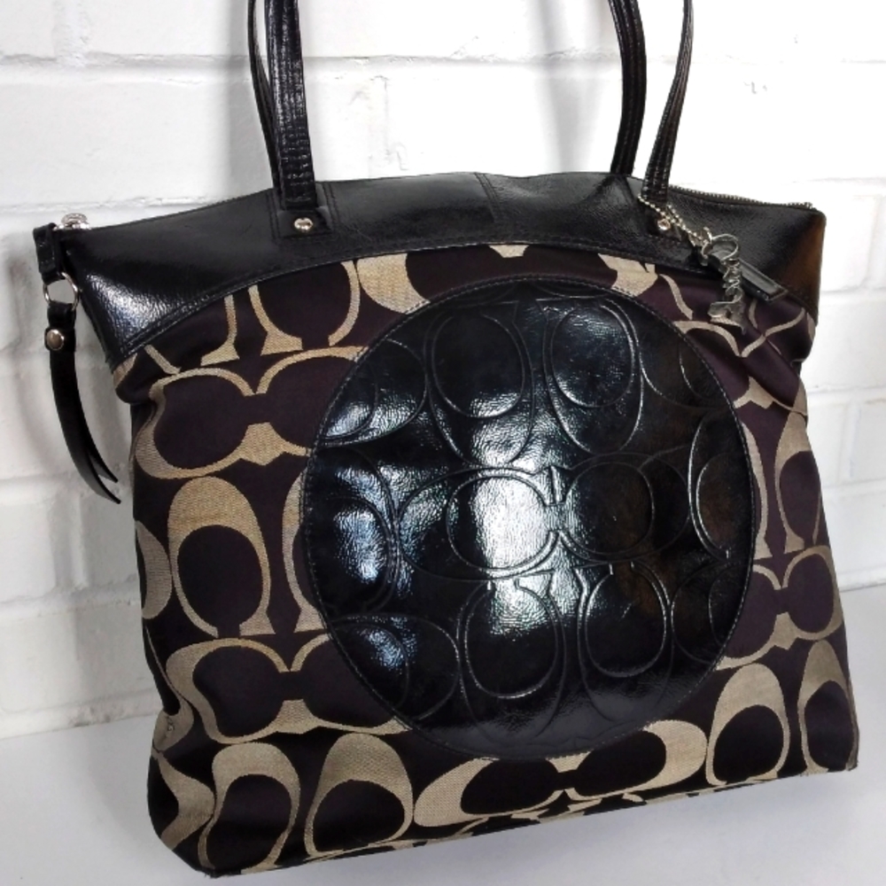 Coach tote canvas and black leather